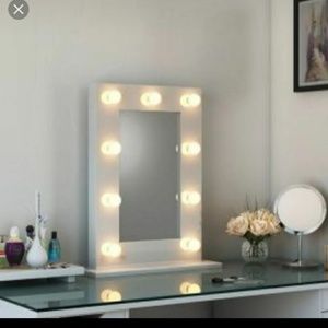 New table led light makeup mirror